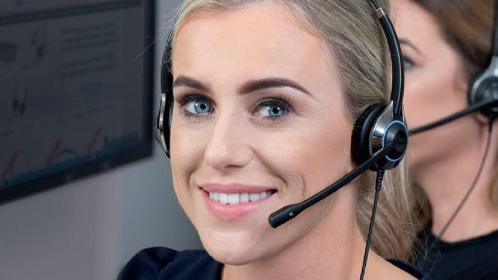 Headset with Noise Canceling Microphone & HD Speakers U379609