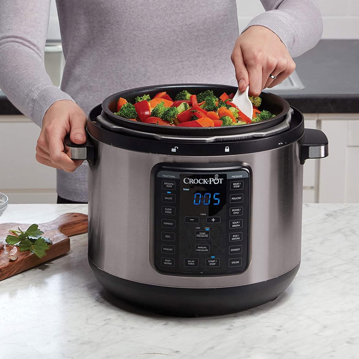 8-Quart Programmable Slow Cooker and Pressure Cooker, Black Stainless V492295