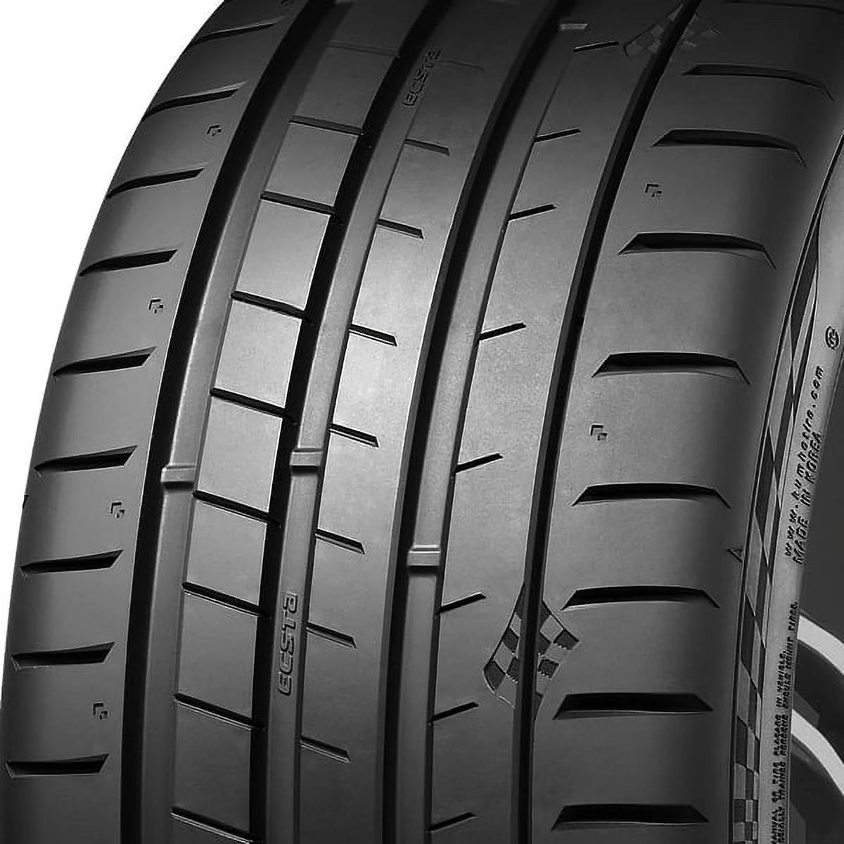 255/40ZR20 Ultra-High Performance Summer Tires C305
