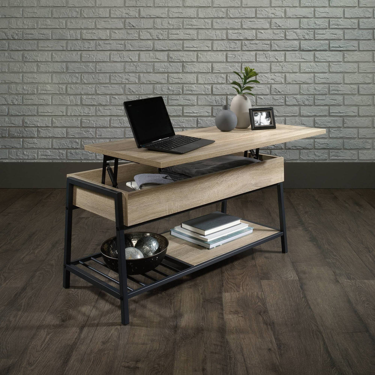 Lift Top Coffee Table in Charter Oak C417
