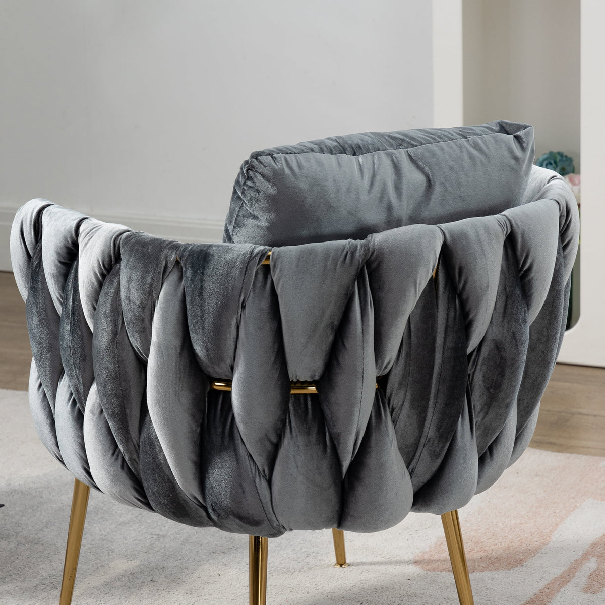 Gray Velvet Upholstered Accent Chair with Gold Metal Leg and Throw Pillow O4904
