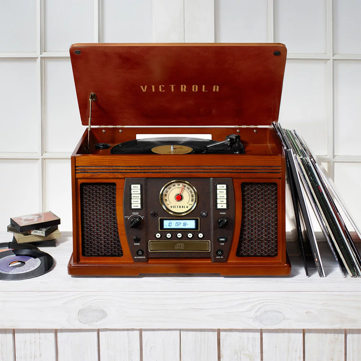 Mahogany Bluetooth Turntable with Built-in Stereo Speakers O208