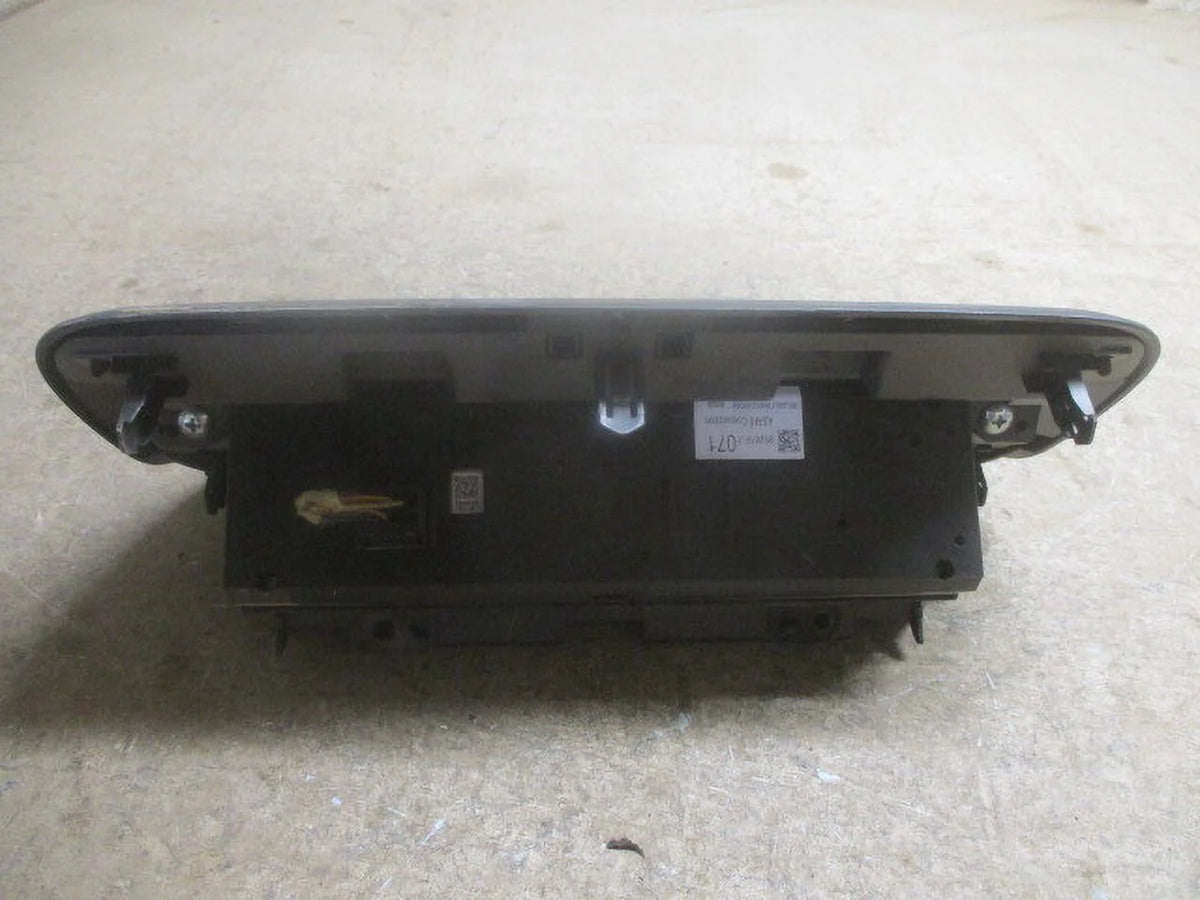 Pre-Owned Subaru XV Crosstrek Impreza Dash Digital Clock & Temperature Display OEM LKQ A808876