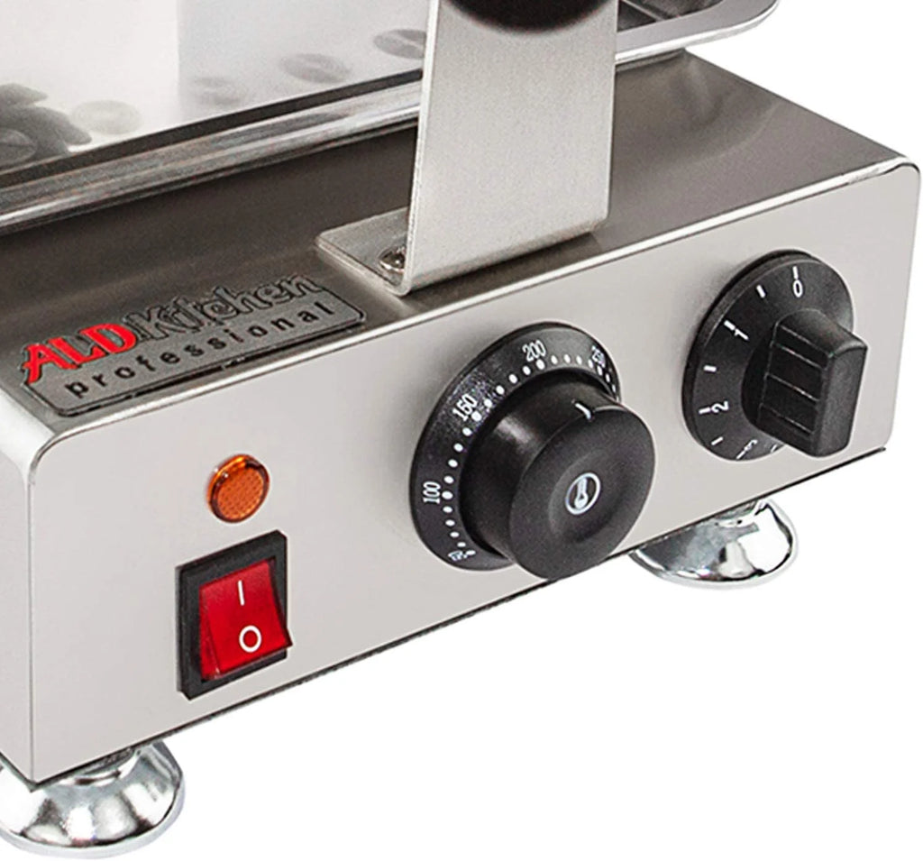 Rotating Nonstick Waffle Iron D60642