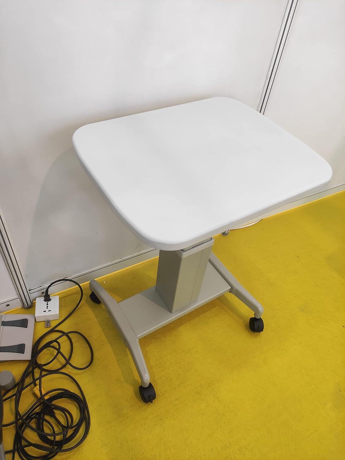 Adjustable Optical Instrument Table 23 x 18 W216639