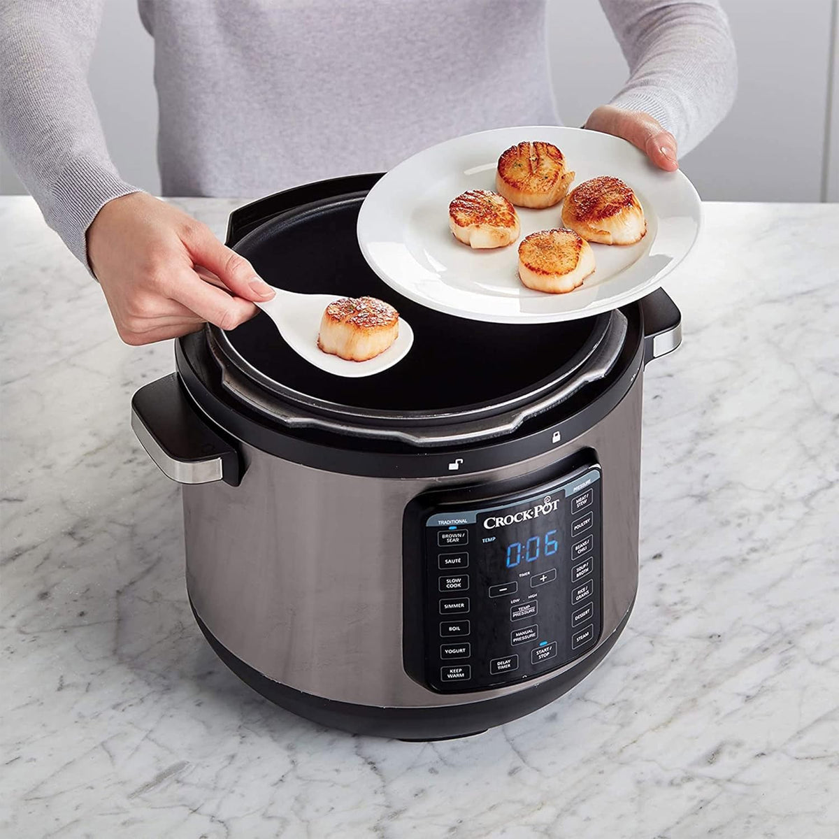8-Quart Programmable Slow Cooker and Pressure Cooker, Black Stainless V492295