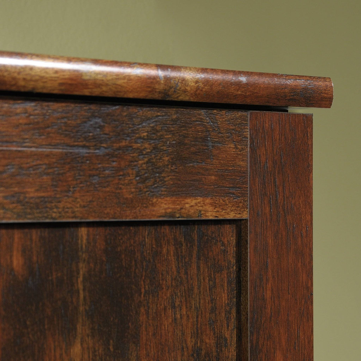 Harbor View Hutch Curado Cherry P933311