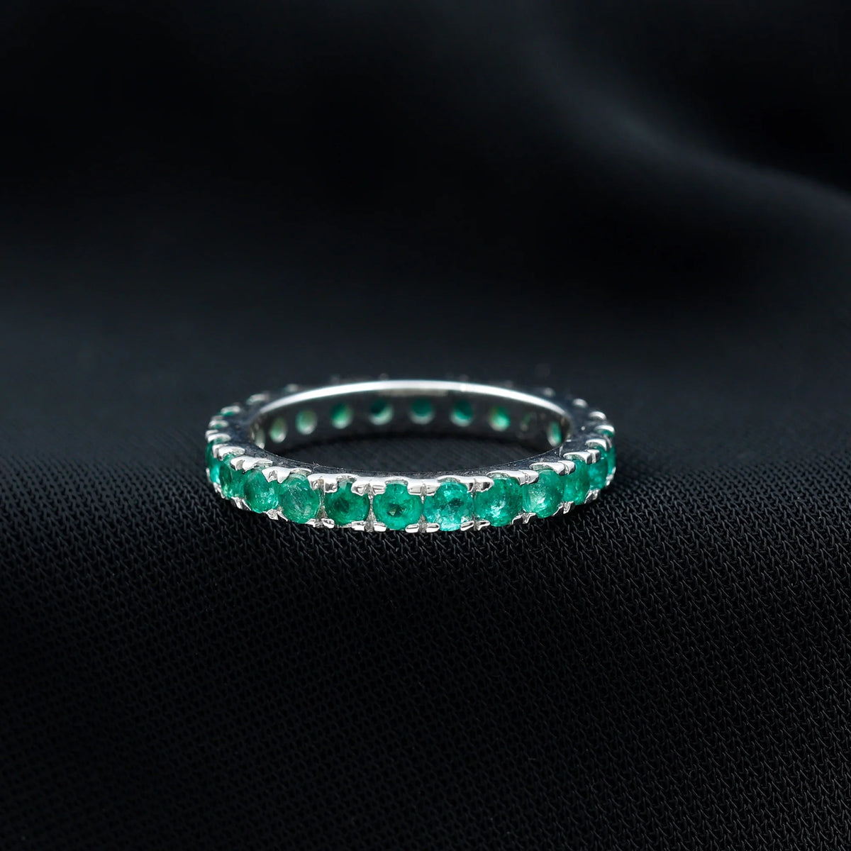 14K White Gold Eternity Ring R78786